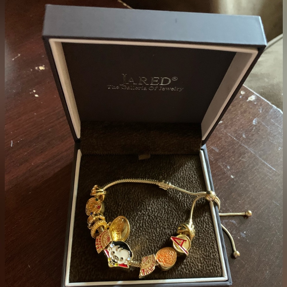 NWOT Retired Pandora Shine Sliding Bracelet Gold w/ 10 New Doctor Strange Charms